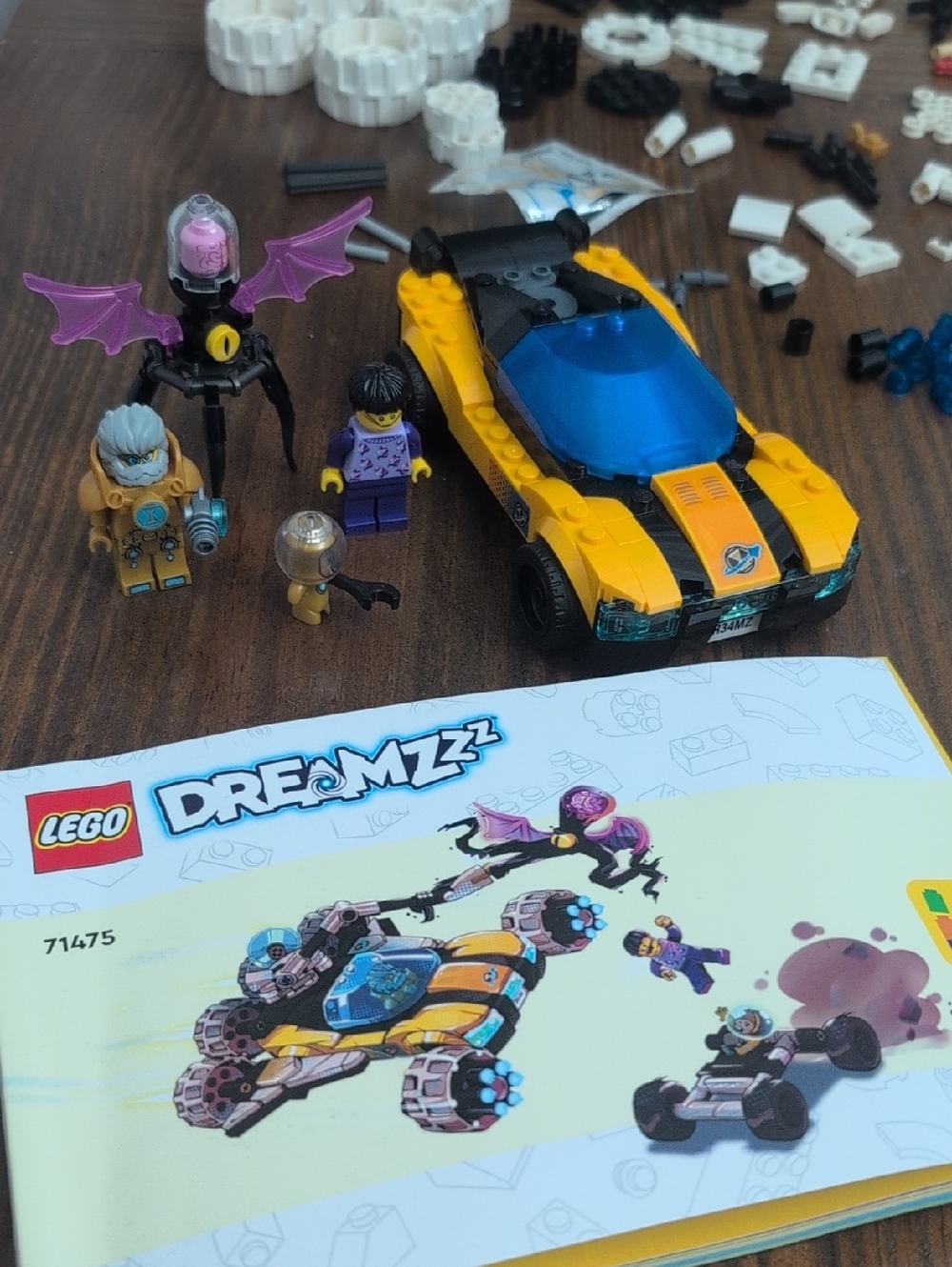 LEGO: Dreamzzz: 71475: Mr. Oz's Space Car